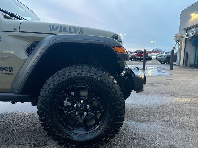 Certified 2025 Jeep Wrangler Willys image 12
