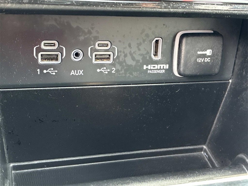 Used 2023 Jeep Grand Cherokee 4WD 4xe image 34