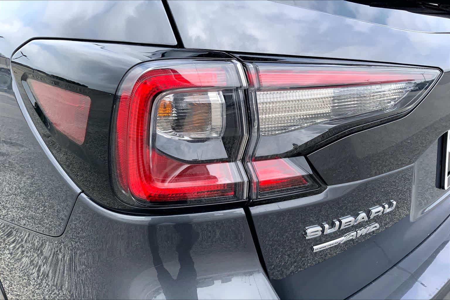 Used 2023 Subaru Outback Premium AWD/4WD image 28