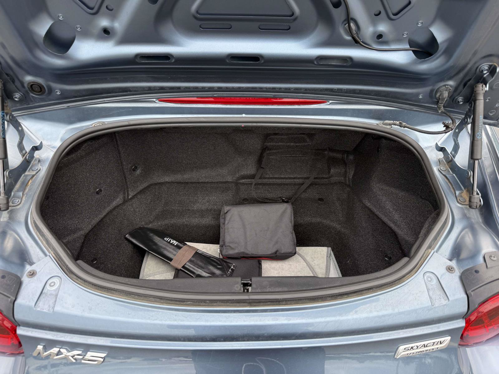Used 2016 MAZDA MX-5 Miata Grand Touring RWD image 25