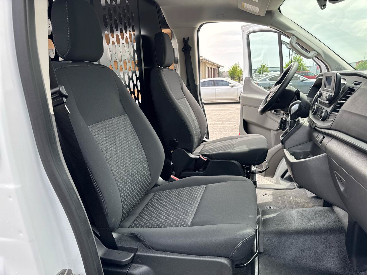 Used 2025 Ford Transit 250 Low Roof w/ Exterior Upgrade Package RWD image 15