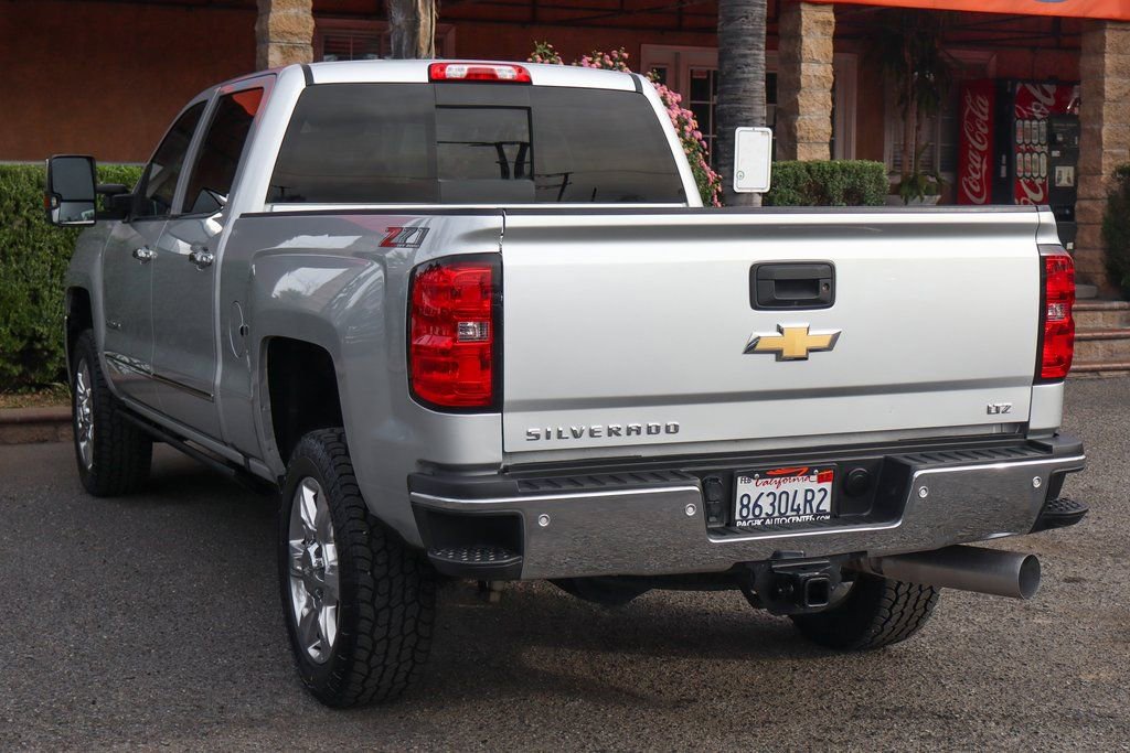 Used 2019 Chevrolet Silverado 2500 LTZ w/ Duramax Plus Package image 6