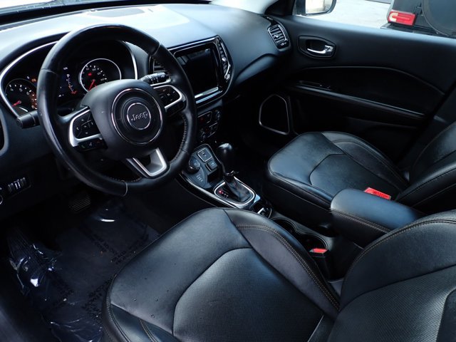 Used 2018 Jeep Compass Limited w/ Navigation Group AWD/4WD image 12