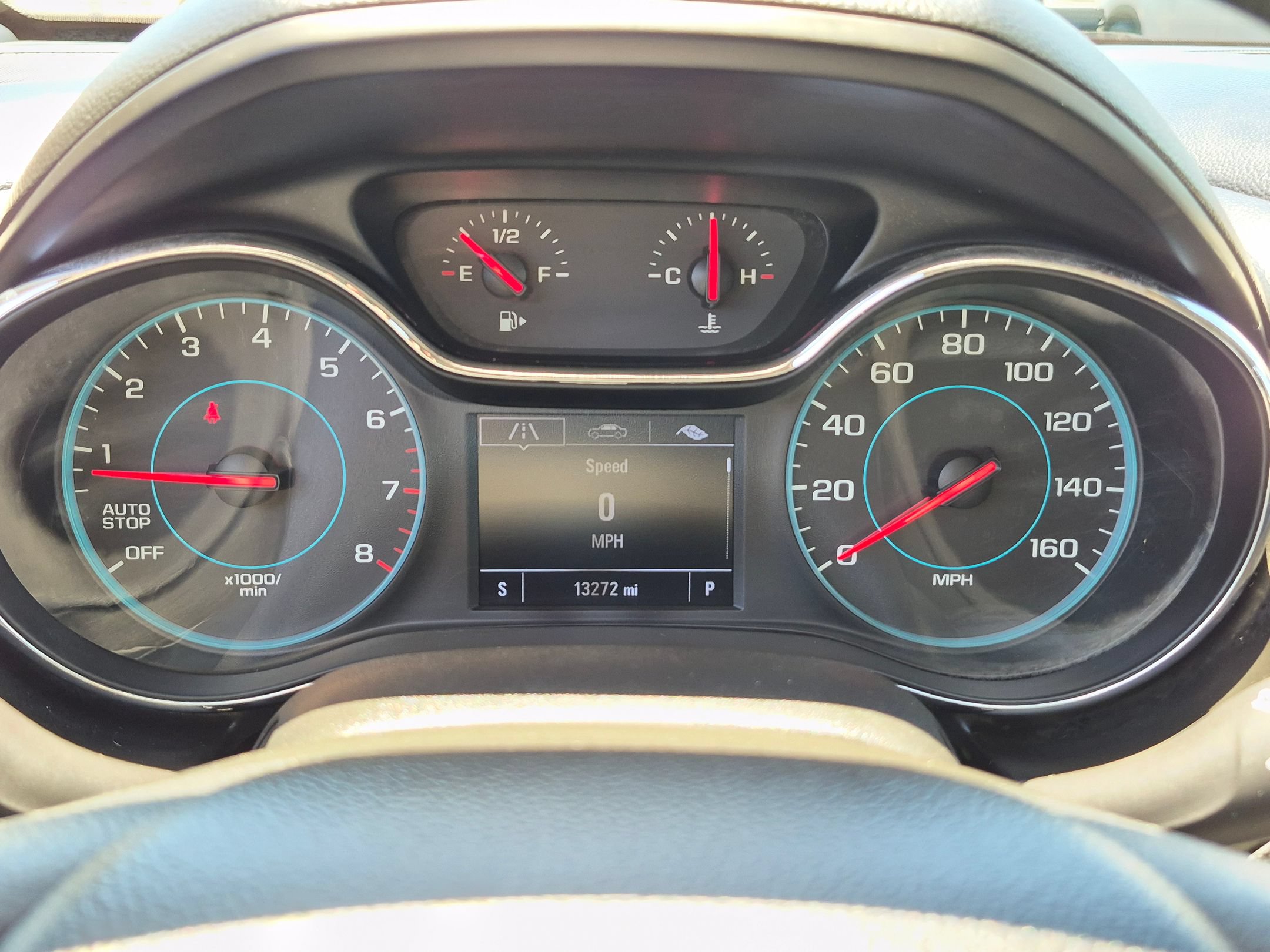 Used 2018 Chevrolet Cruze LT FWD image 17