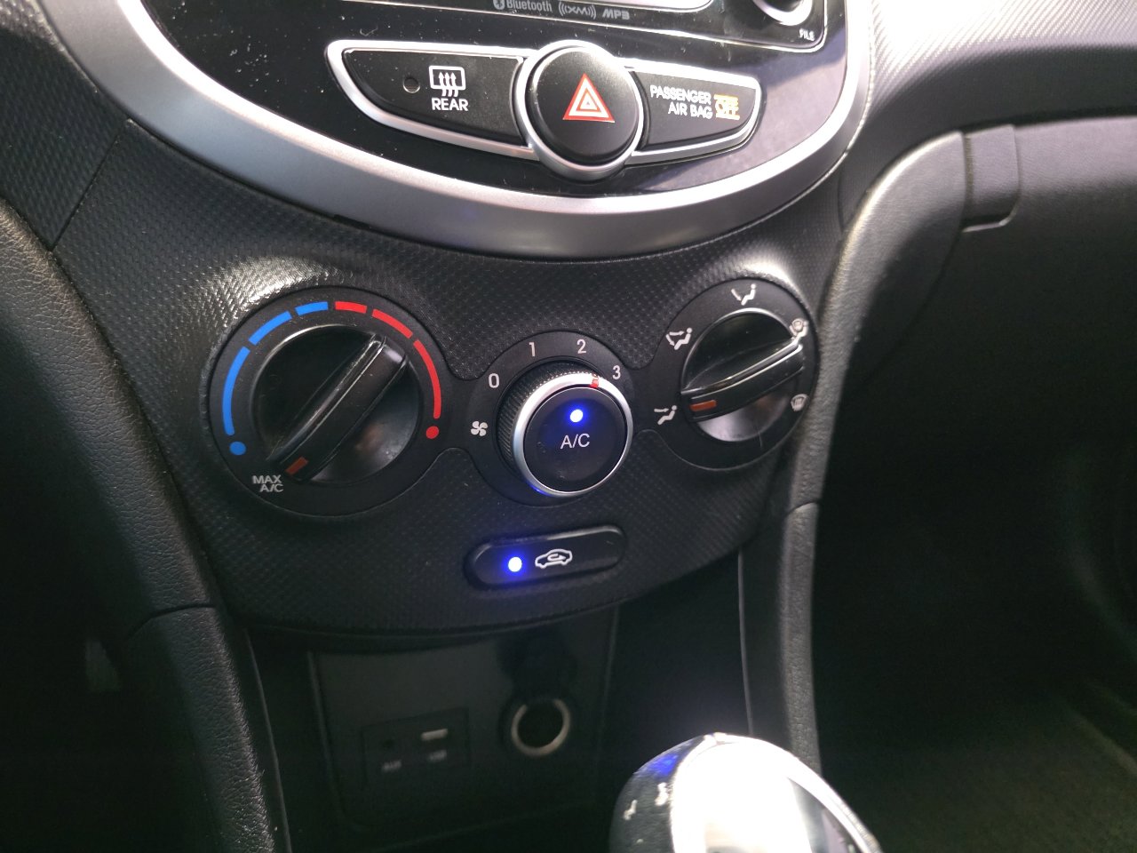 Used 2015 Hyundai Accent Sport image 47