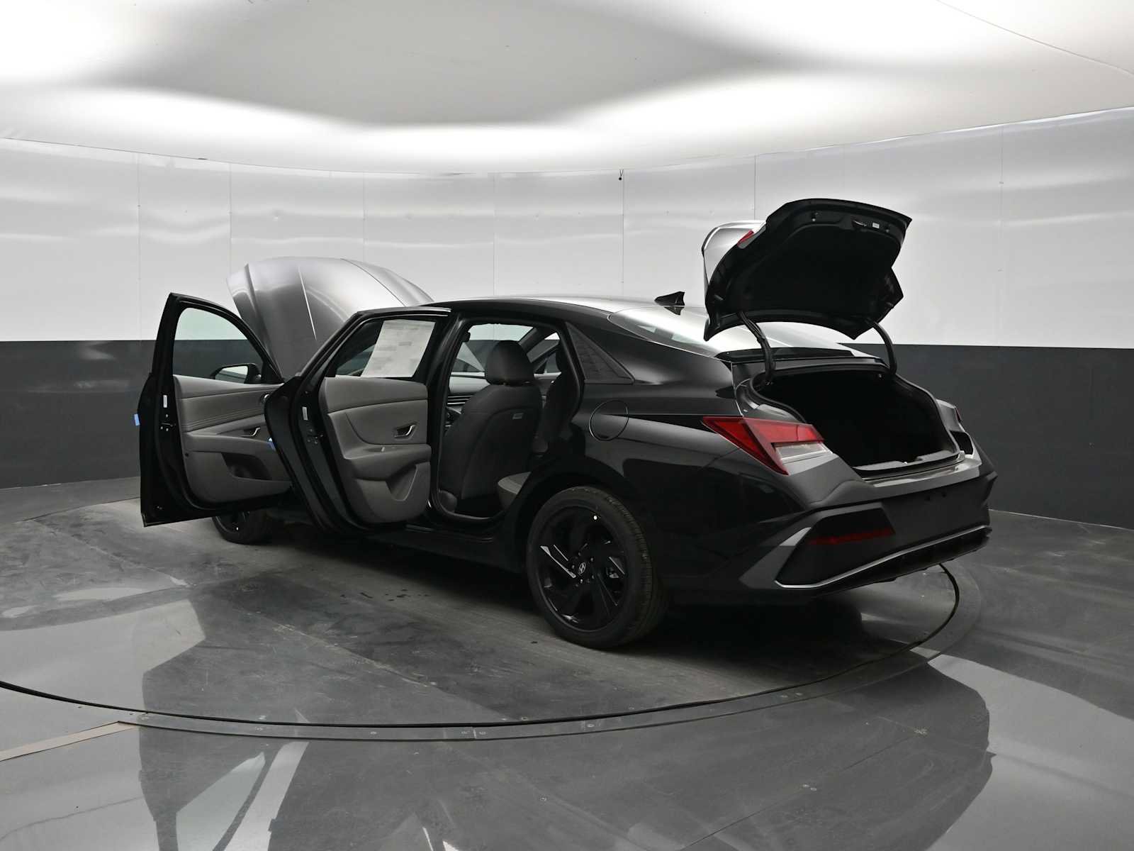 New 2026 Hyundai Elantra Sport FWD image 44