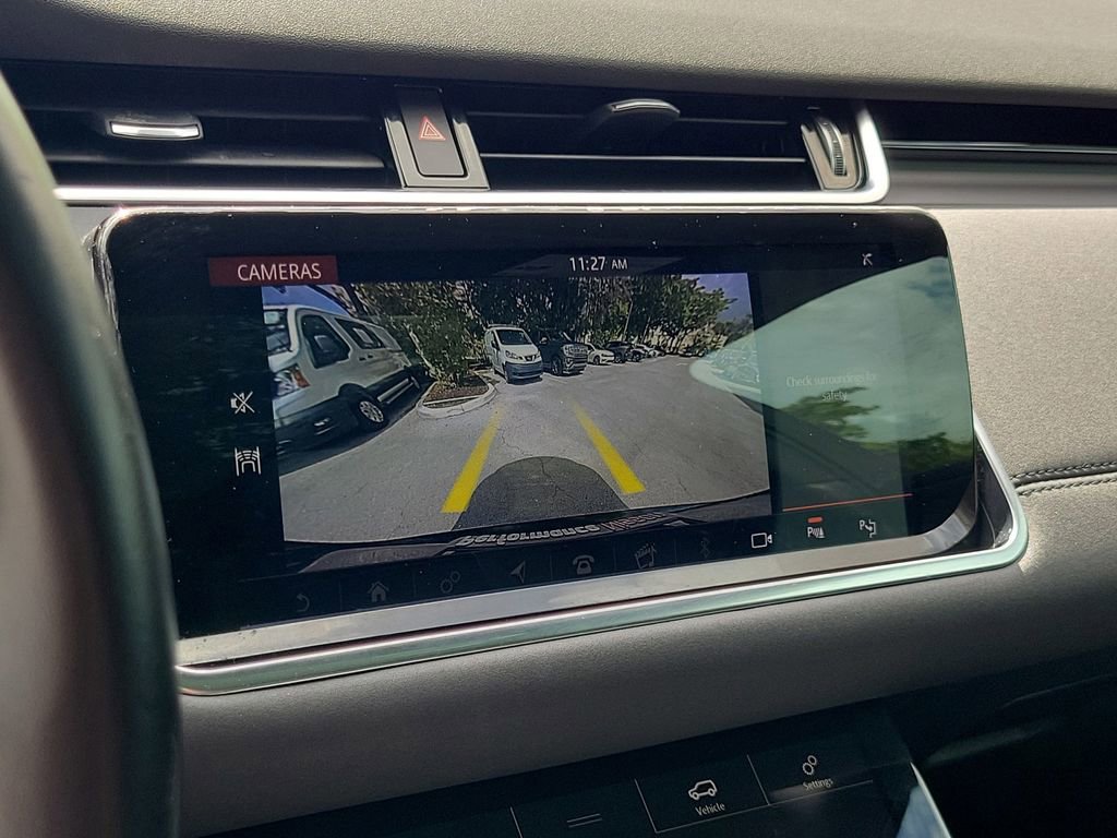 Used 2020 Land Rover Range Rover Evoque SE image 37