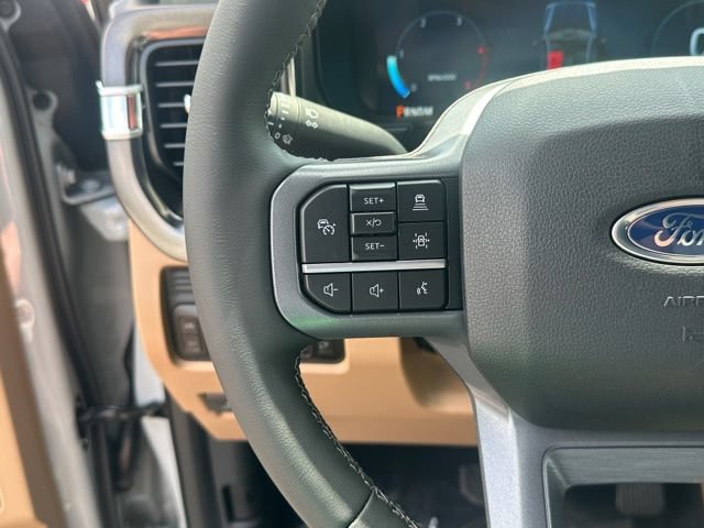 New 2026 Ford F350 Lariat w/ Black Appearance Package AWD/4WD image 10
