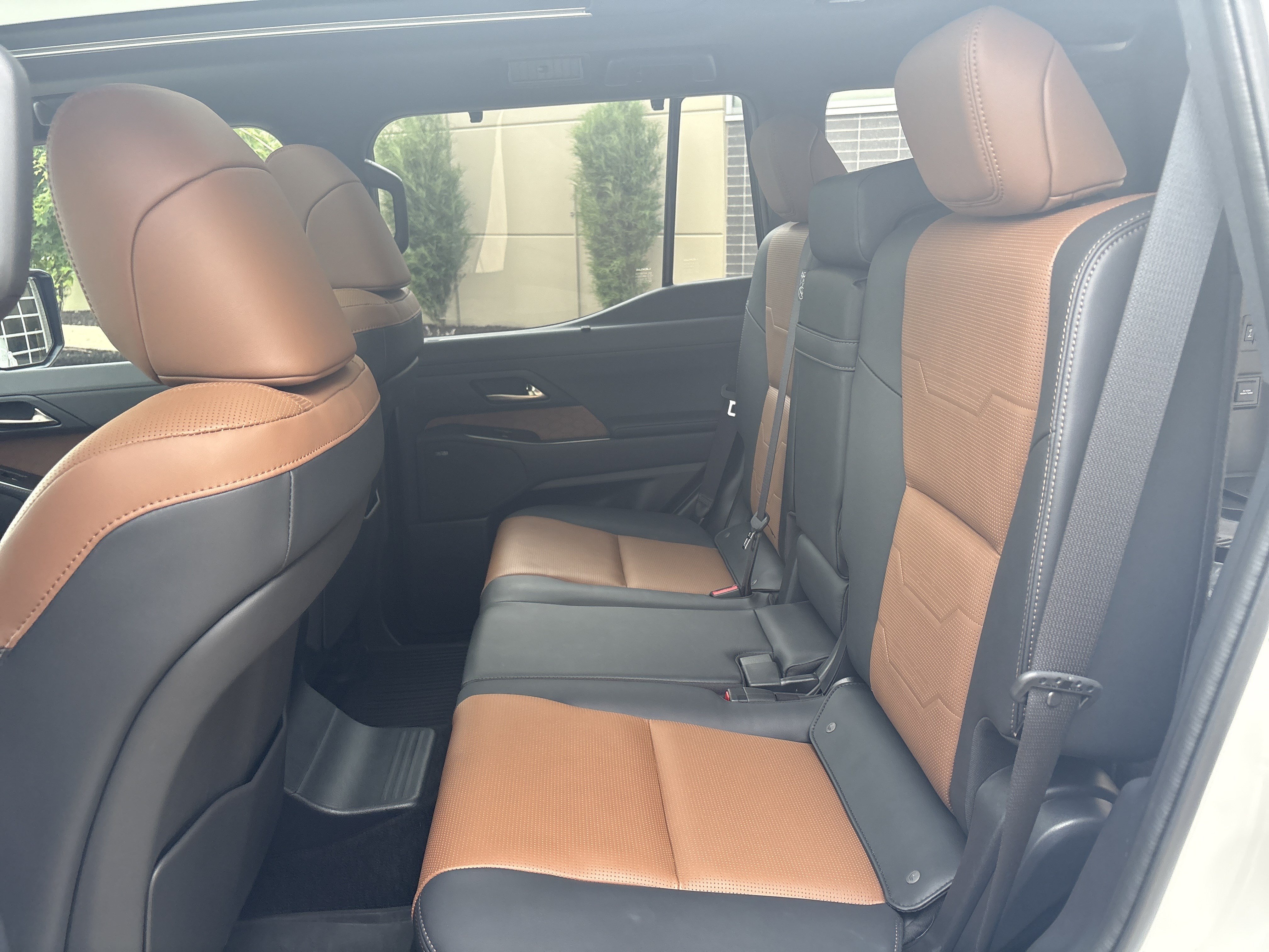 Certified 2025 Lexus GX 550 w/ Accessory Package (2T) AWD/4WD image 33