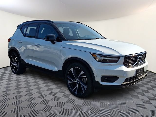Used 2021 Volvo XC40 T5 R-Design w/ Advanced Package AWD/4WD image 1