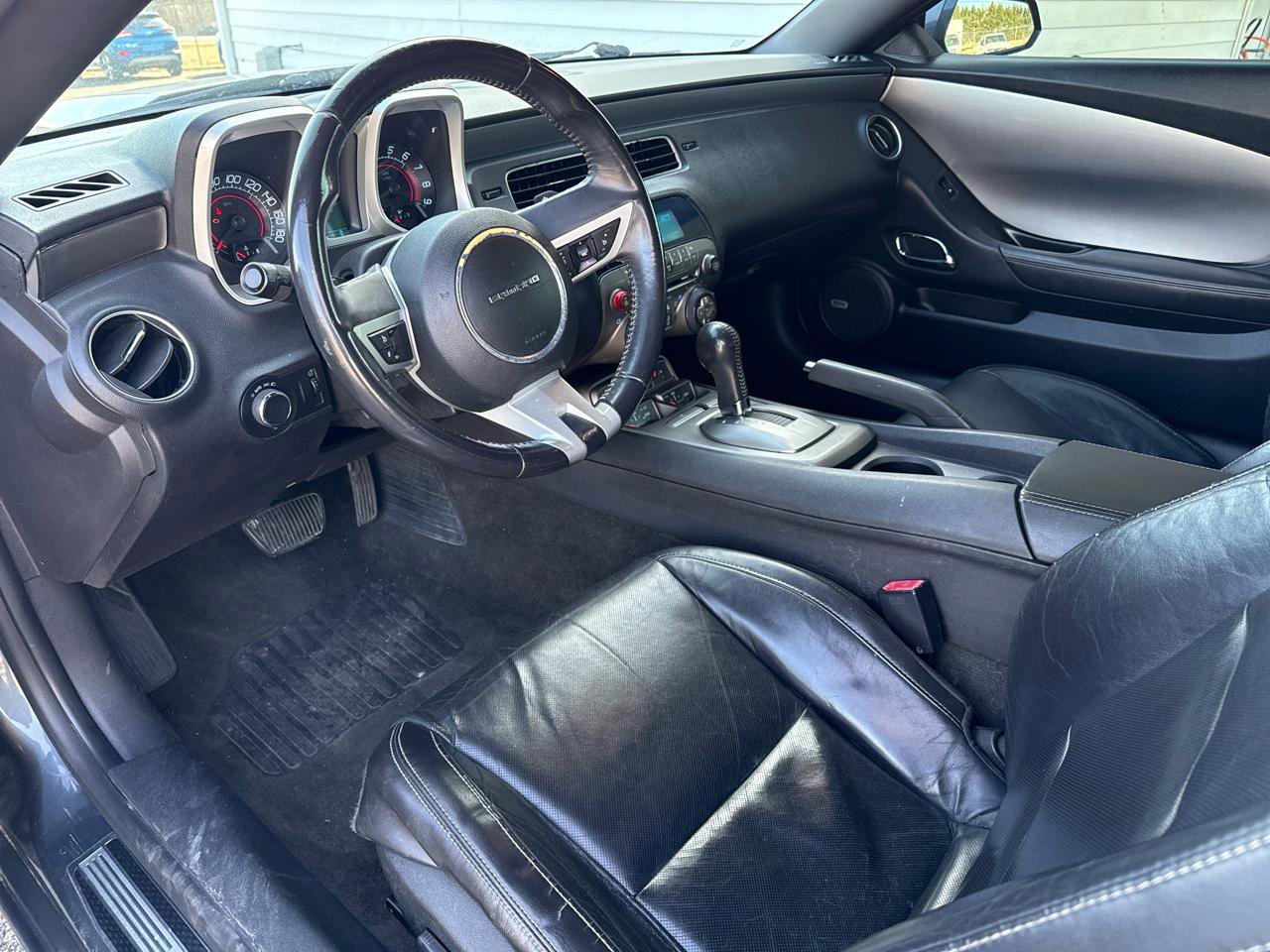 Used 2010 Chevrolet Camaro SS w/ RS Package RWD image 3