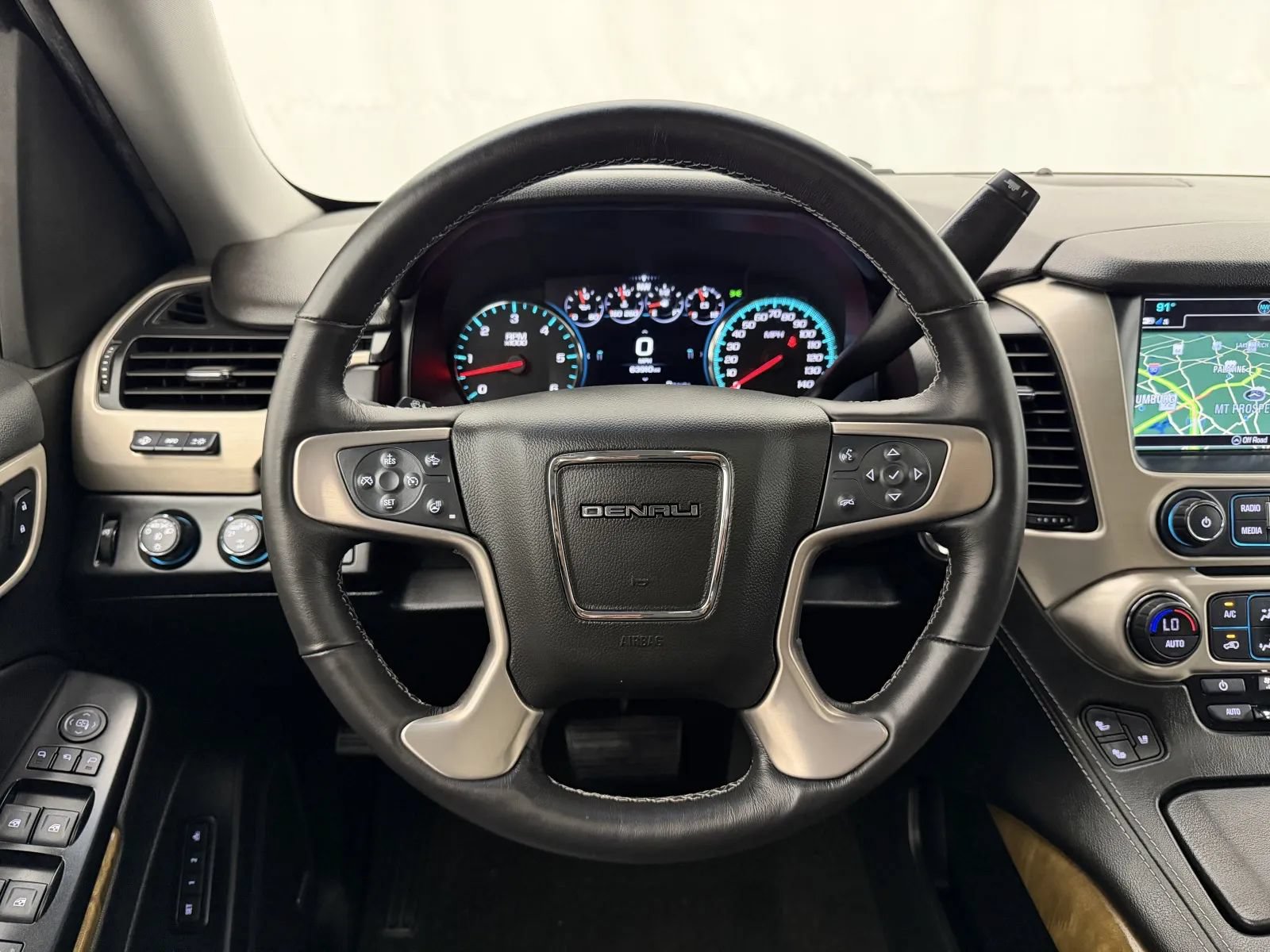 Used 2017 GMC Yukon XL Denali w/ Open Road Package AWD/4WD image 11