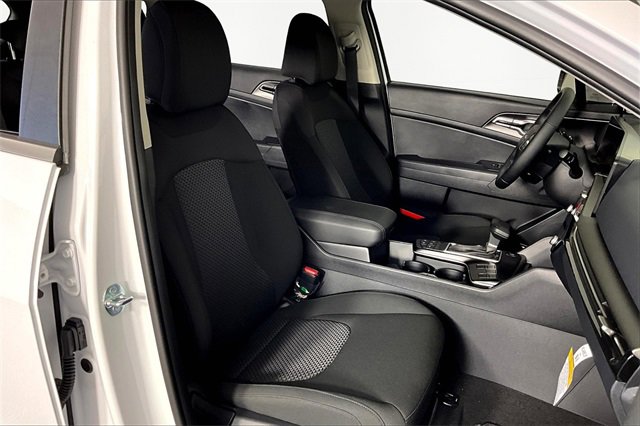 New 2026 Kia Sportage LX image 12