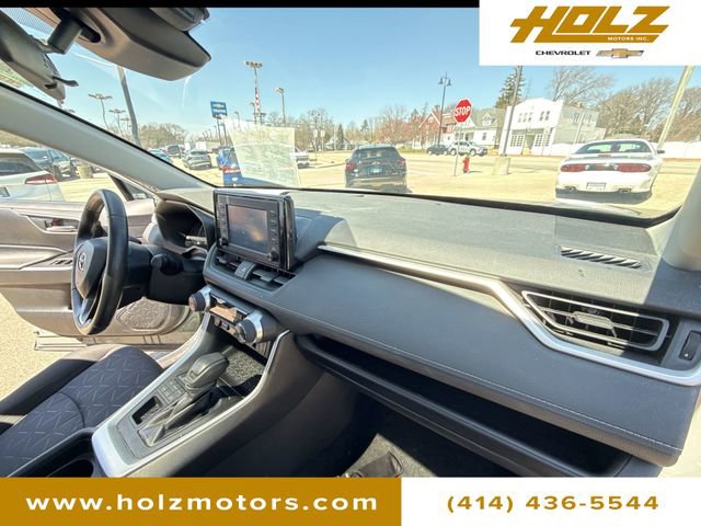 Used 2019 Toyota RAV4 XLE image 24