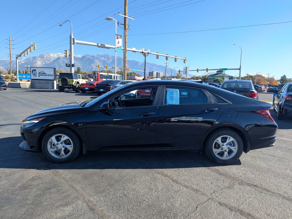 Used 2023 Hyundai Elantra SE image 8