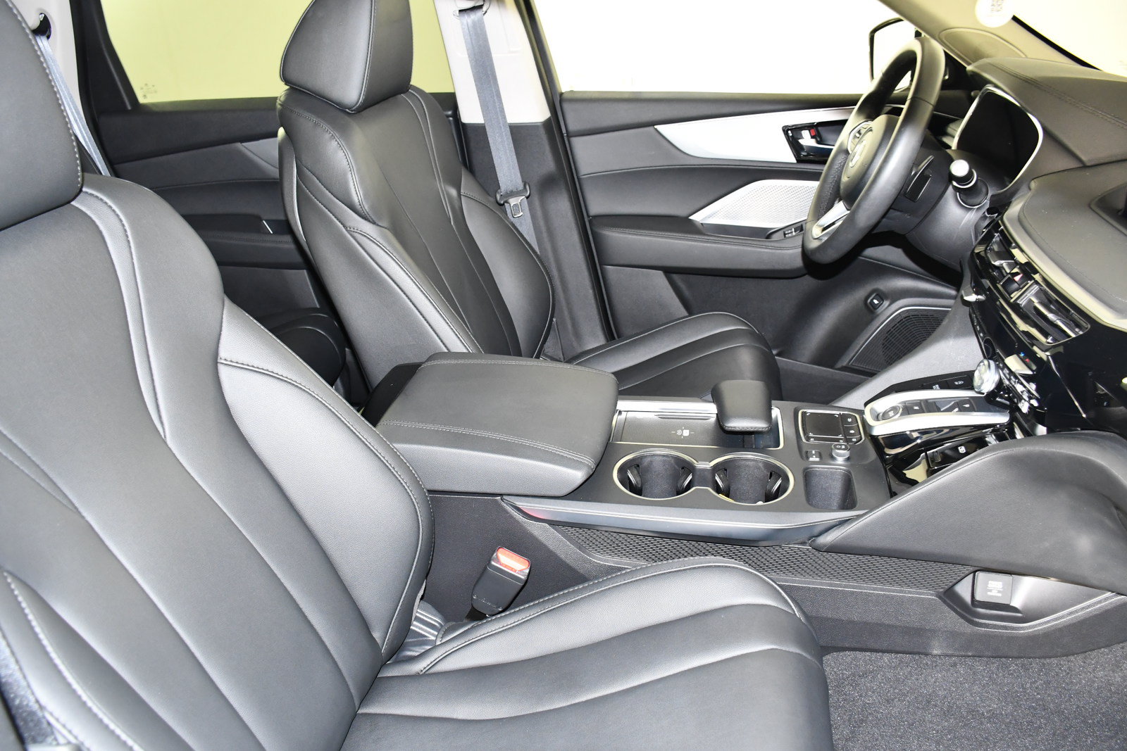 Certified 2024 Acura MDX SH-AWD image 42
