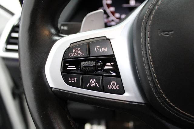 Used 2020 BMW X6 M50i AWD/4WD image 30