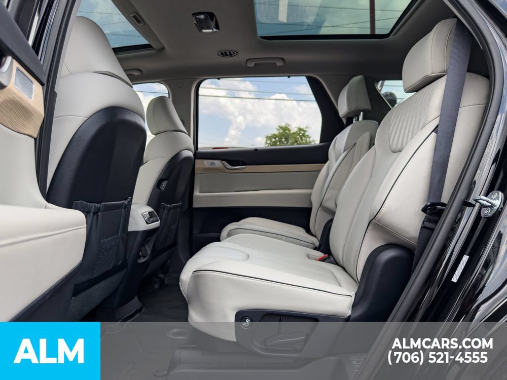 Used 2024 Hyundai Palisade Limited AWD/4WD image 12