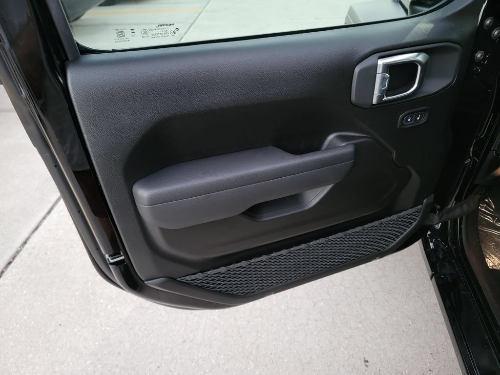 New 2026 Jeep Wrangler Sport AWD/4WD image 10