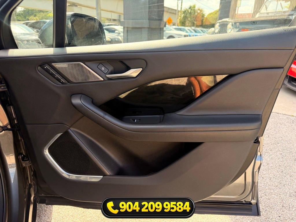 Used 2020 Jaguar I-PACE S image 31