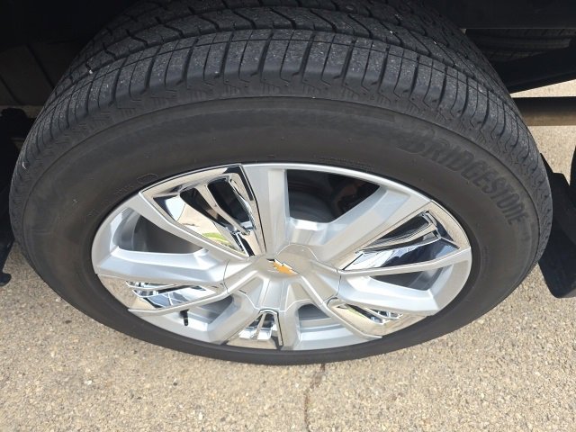 Used 2024 Chevrolet Silverado 1500 High Country image 11