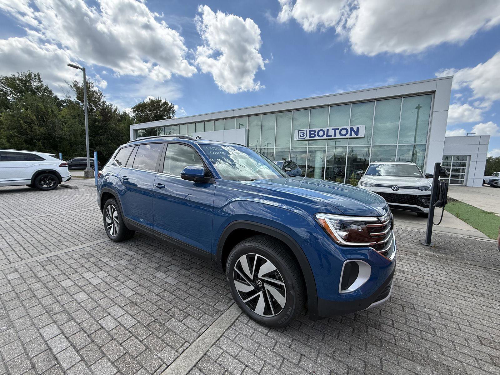 New 2026 Volkswagen Atlas SE image 3