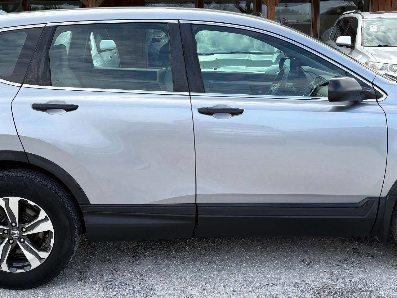 Used 2017 Honda CR-V LX image 16