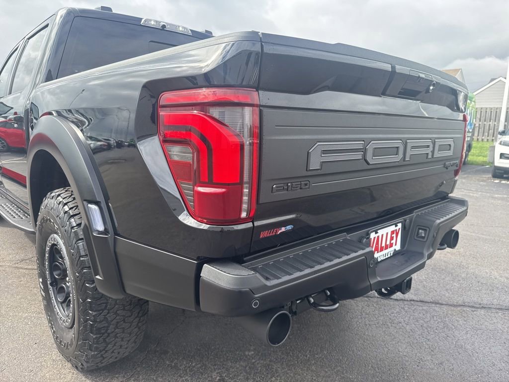 Used 2025 Ford F150 Raptor AWD/4WD image 19