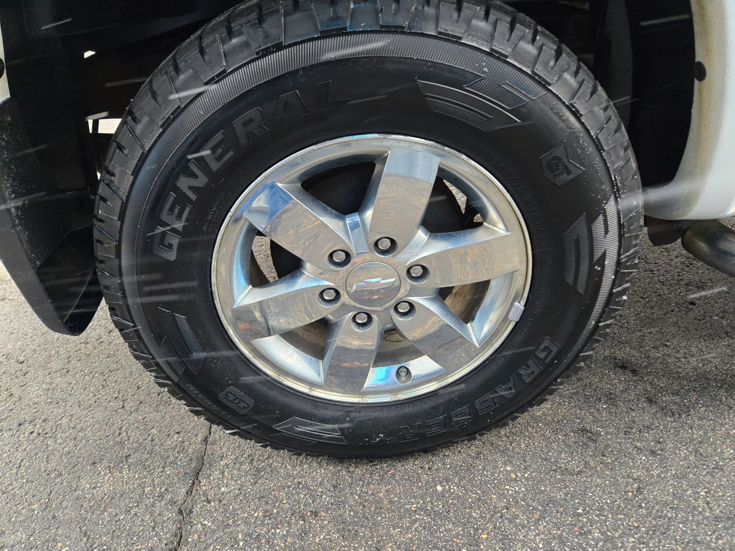 Used 2011 Chevrolet Colorado LT image 19