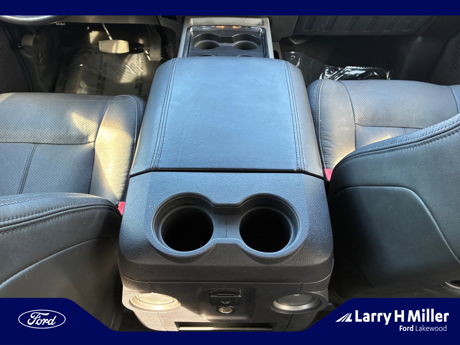 Used 2016 Ford F250 Platinum w/ FX4 Off-Road Package image 15