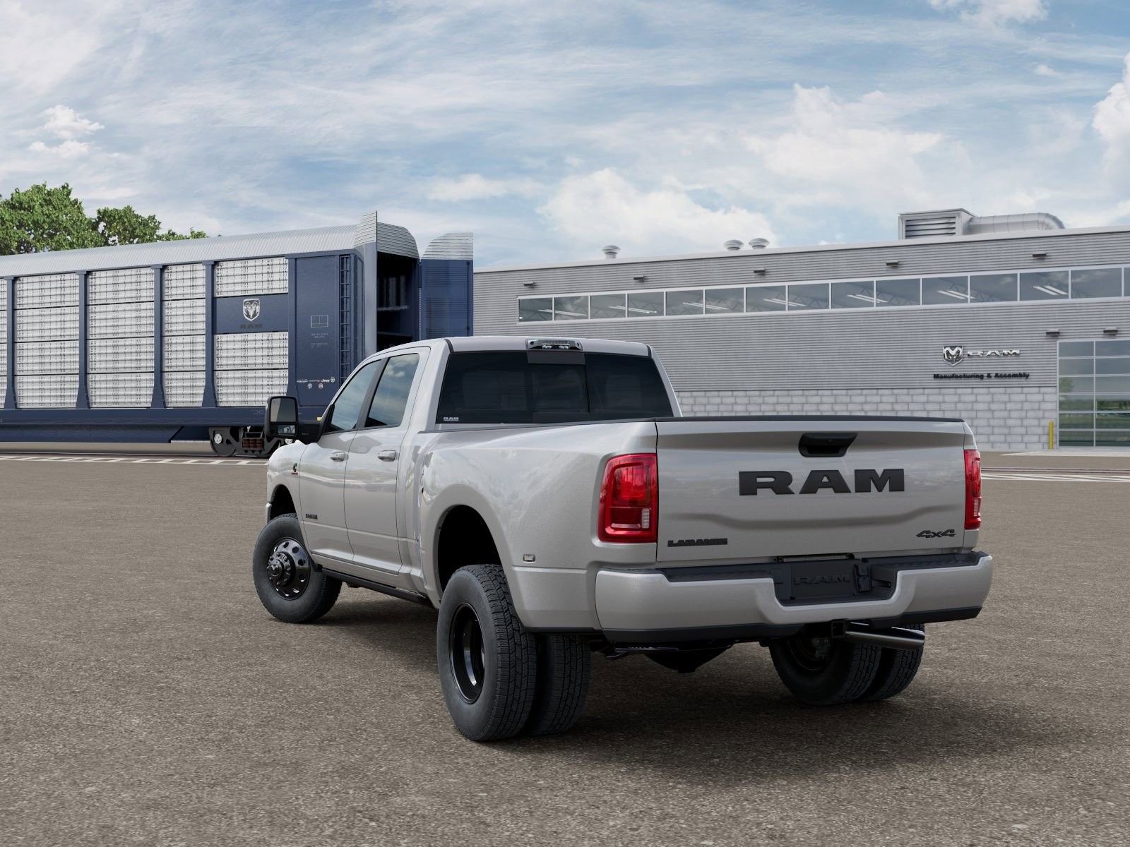 New 2026 RAM 3500 Laramie AWD/4WD image 4