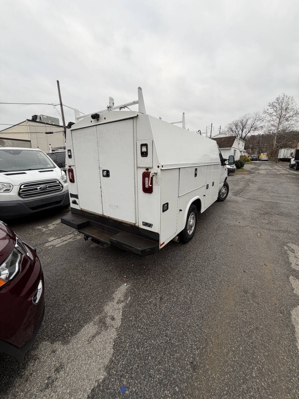 Used 2021 Ford E-350 and Econoline 350 Super Duty w/ Power Windows & Locks Group RWD image 17
