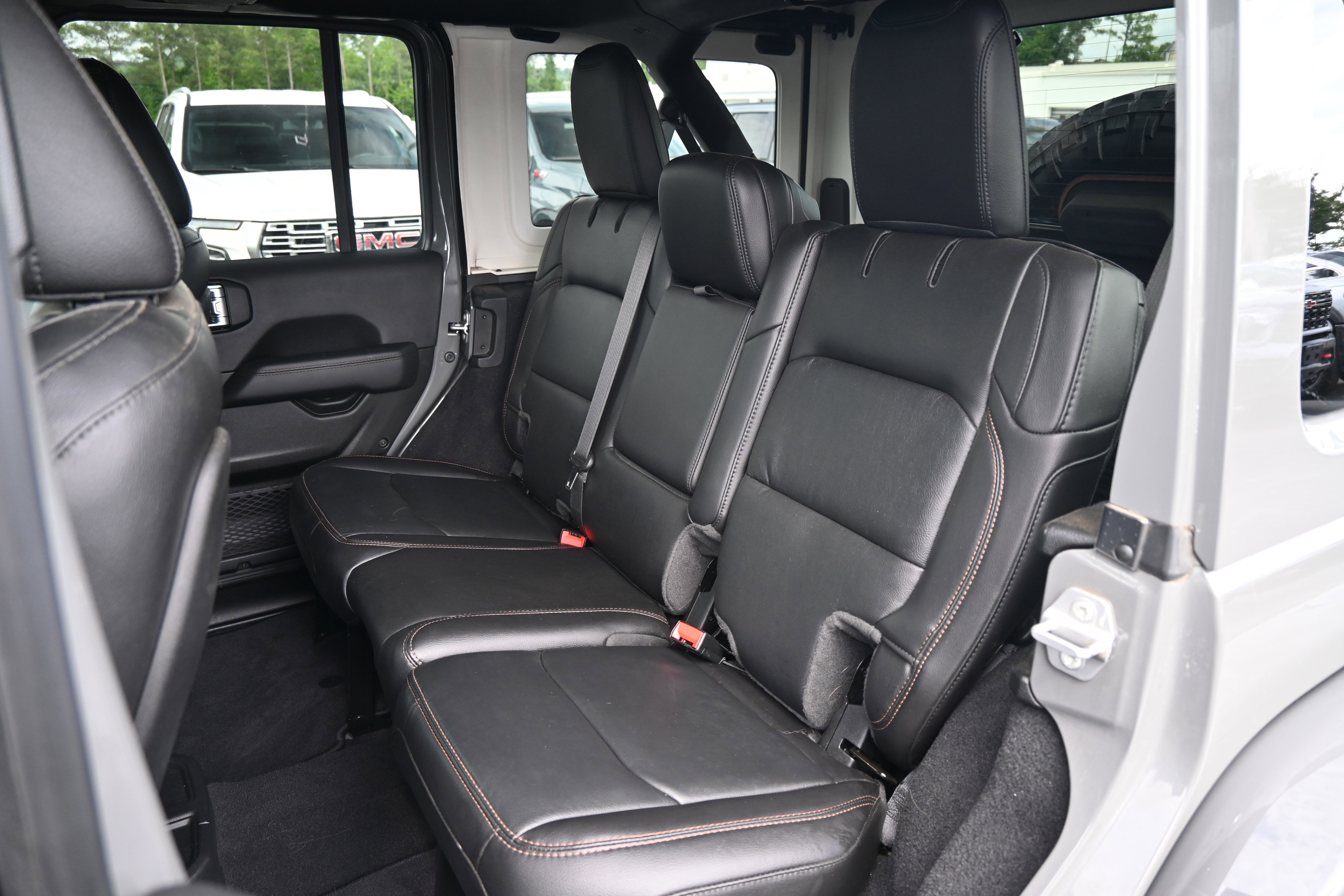 Used 2021 Jeep Wrangler Unlimited Rubicon AWD/4WD image 48