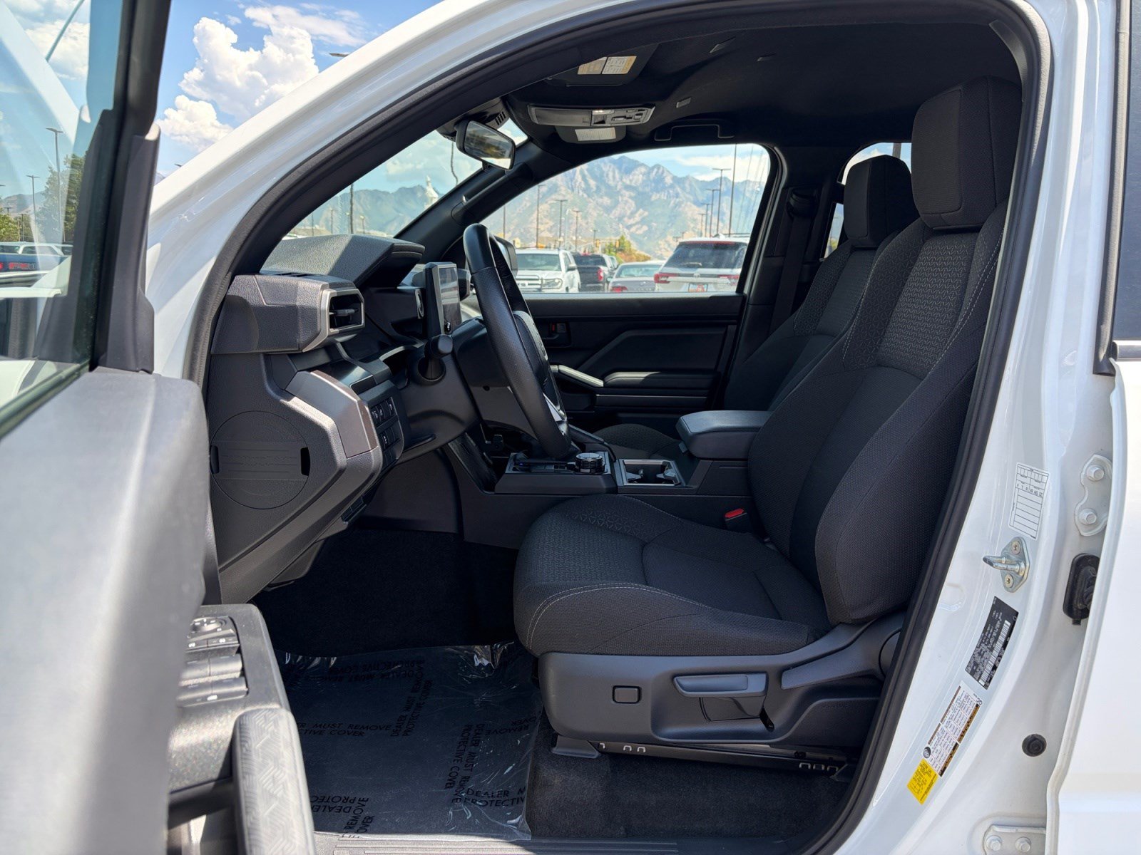 Certified 2025 Toyota 4Runner SR5 AWD/4WD image 11