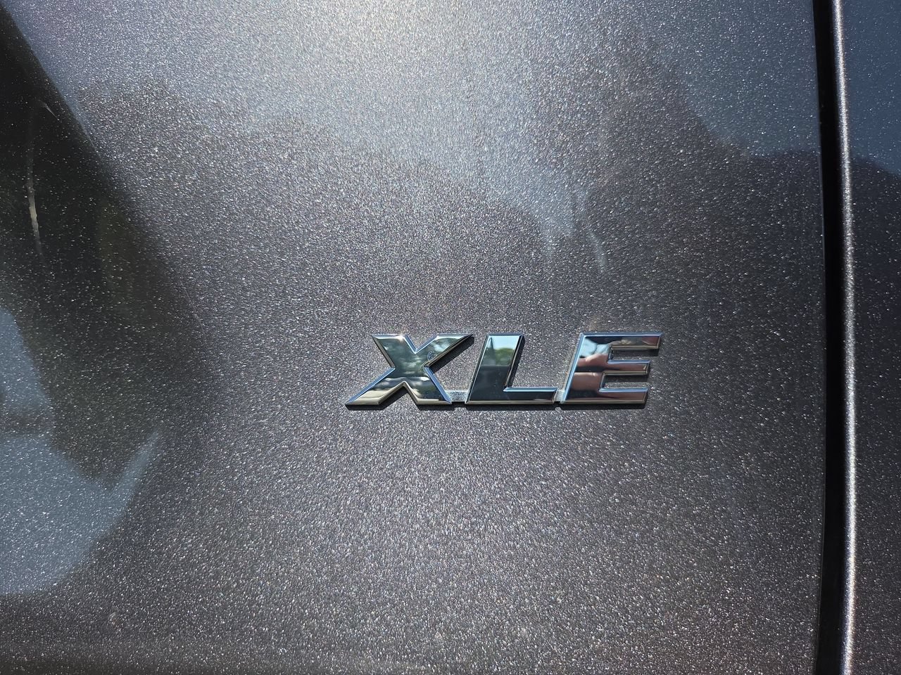 Used 2022 Toyota RAV4 XLE Premium FWD image 25