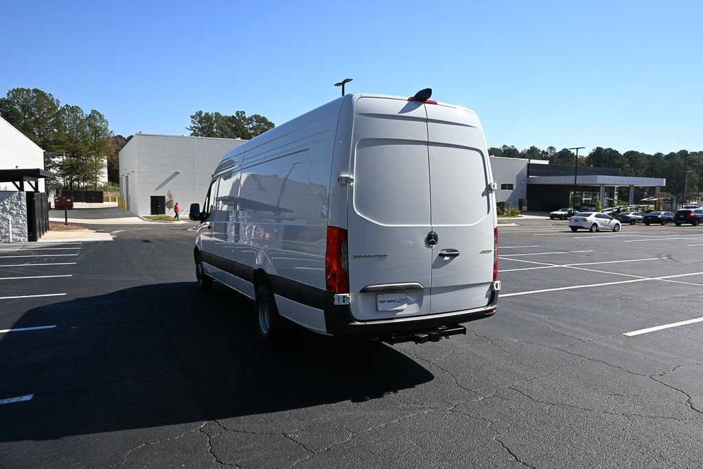 Used 2026 Mercedes-Benz Sprinter 4500 image 4