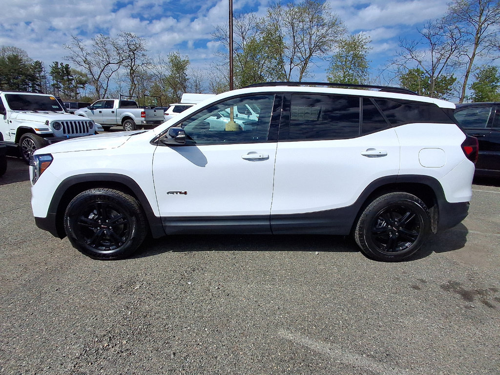 Used 2022 GMC Terrain AT4 w/ LPO, Floor Liner Package AWD/4WD image 32
