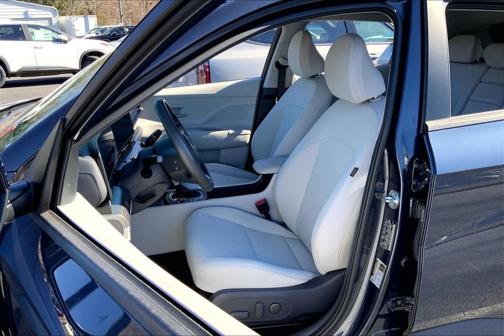 Used 2024 Hyundai Kona SEL AWD/4WD image 15
