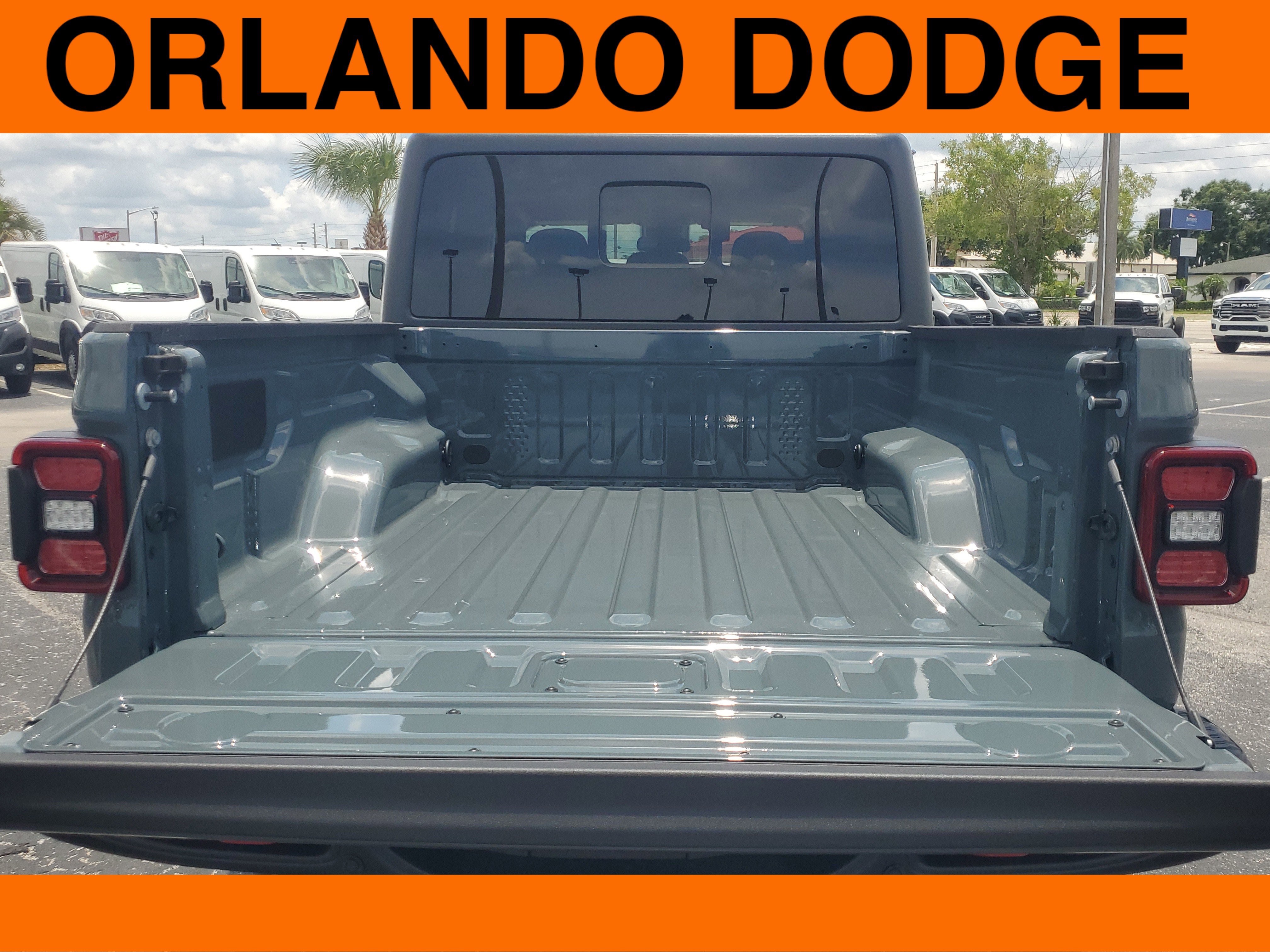 New 2025 Jeep Gladiator Rubicon w/ Safety Group image 5