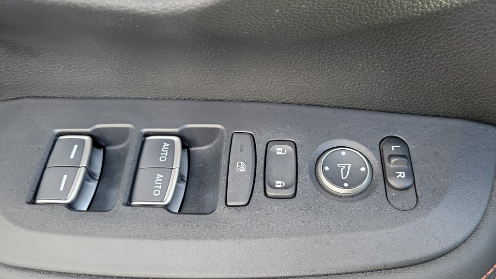 Used 2025 Honda HR-V Sport image 23