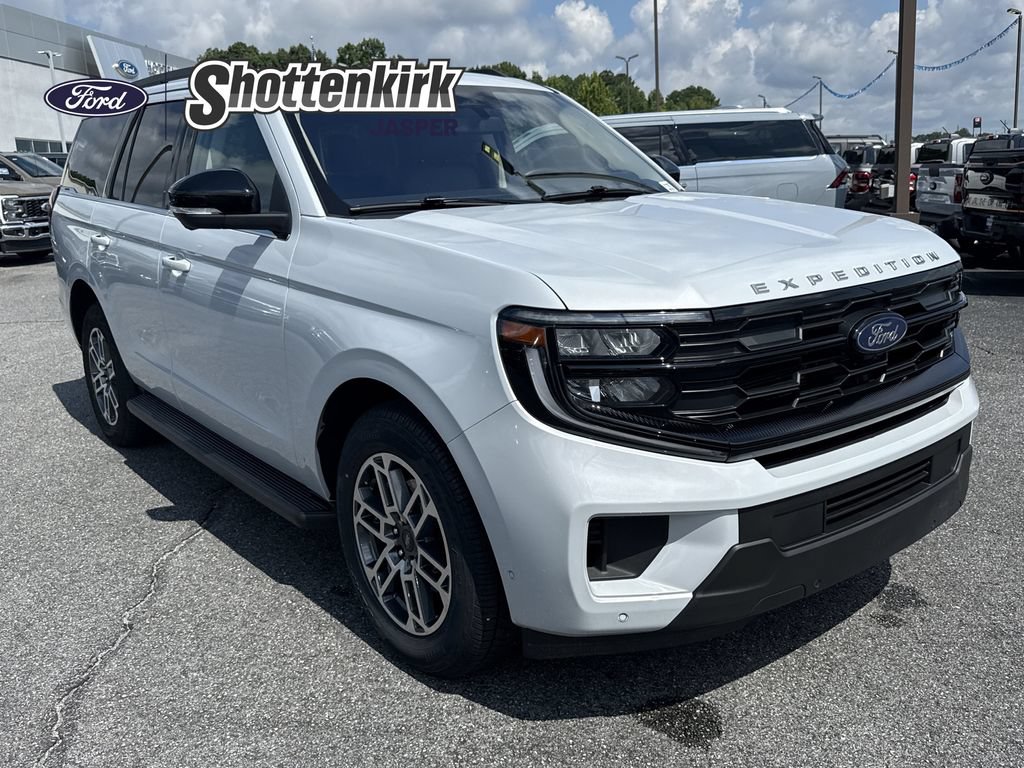 Used 2025 Ford Expedition Active
