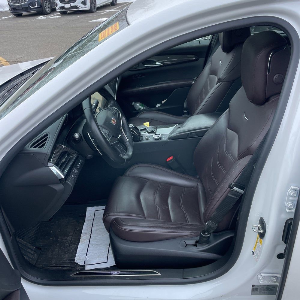 Used 2020 Cadillac CT6 V image 3