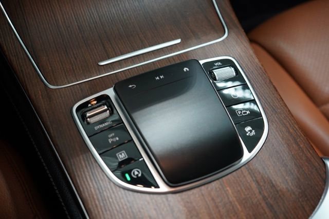 Used 2021 Mercedes-Benz GLC 300 4MATIC image 31