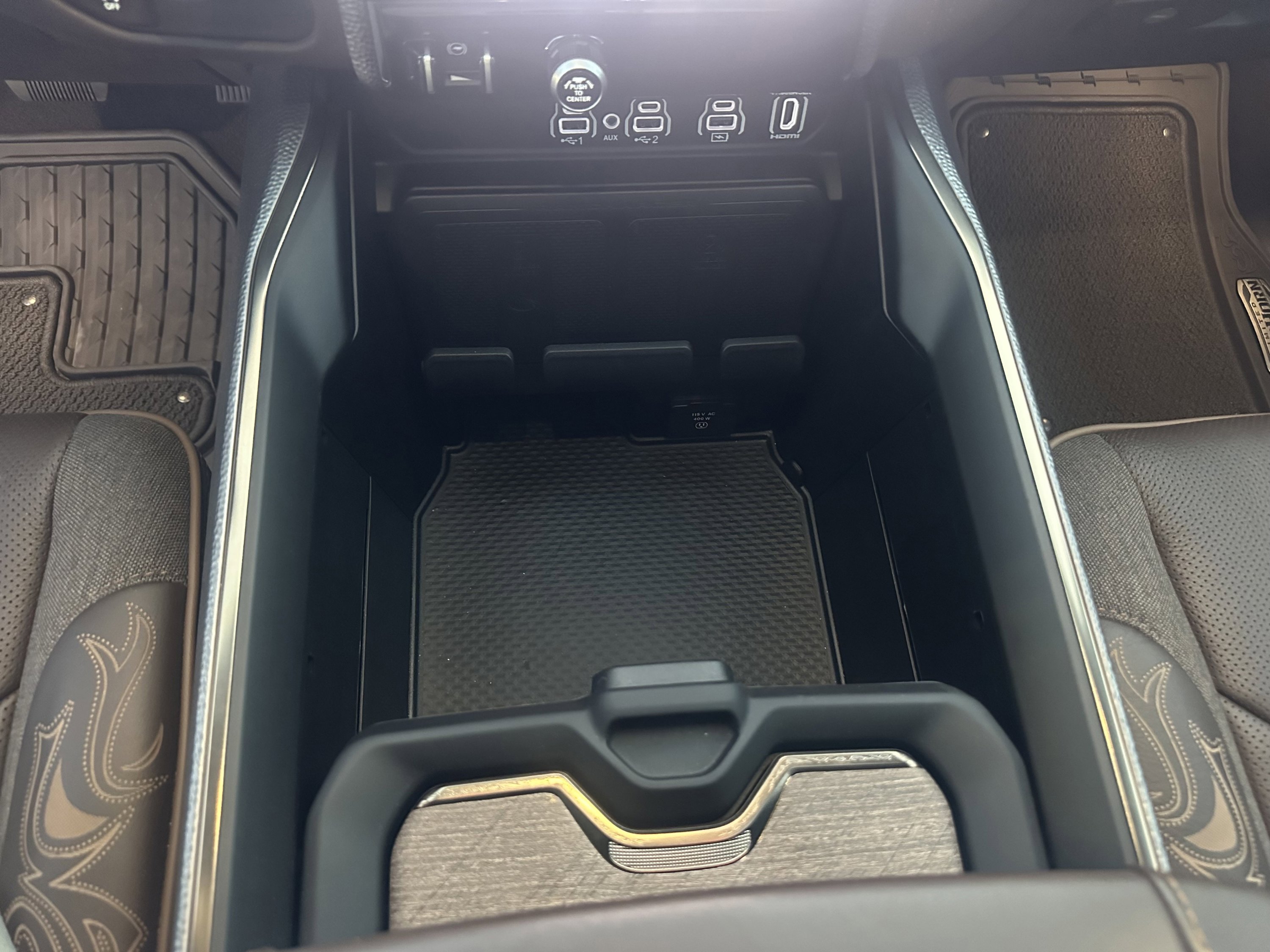 Used 2025 RAM 1500 Limited image 15