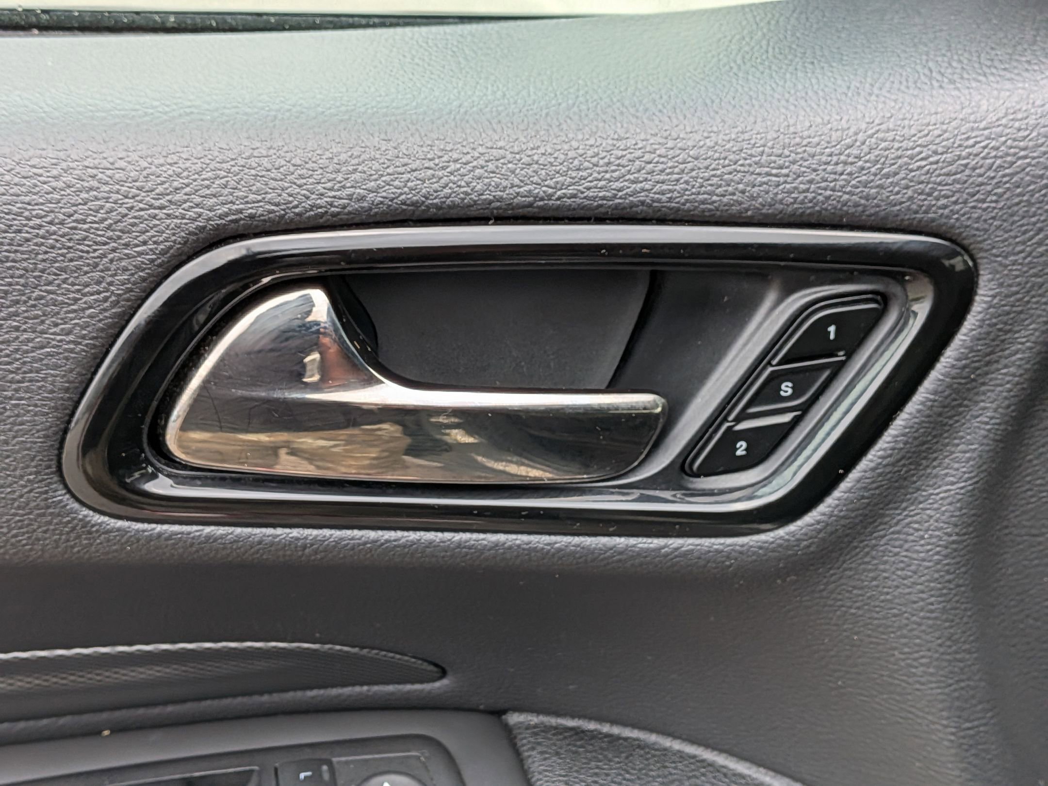 Used 2024 Dodge Durango GT image 12