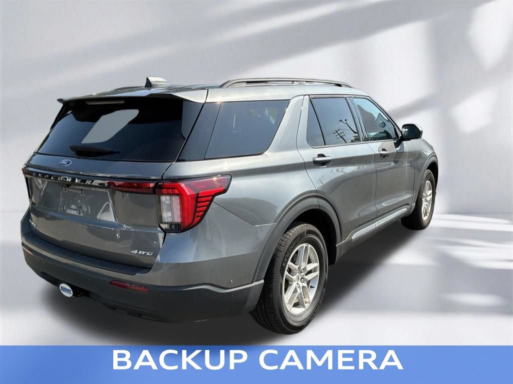 Used 2025 Ford Explorer Active AWD/4WD image 8