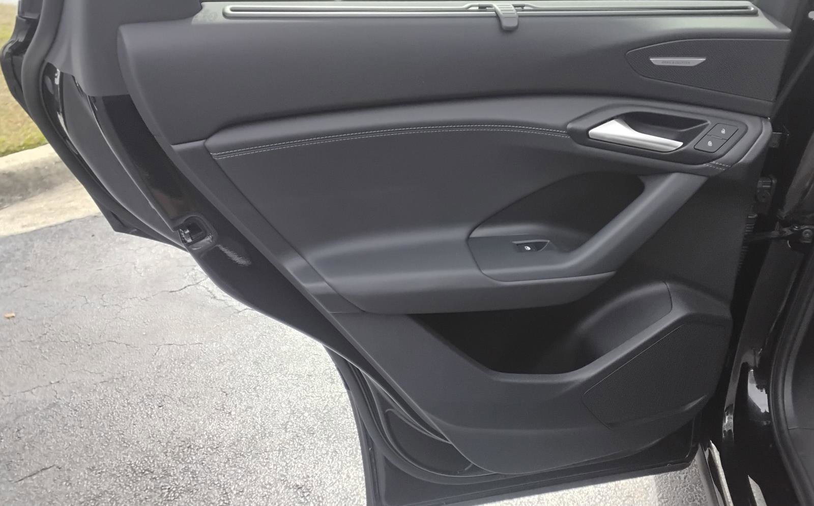 Certified 2025 Audi Q6 e-tron Premium Plus image 18