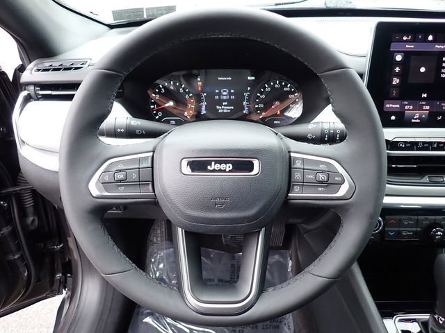 Used 2023 Jeep Compass Limited image 20