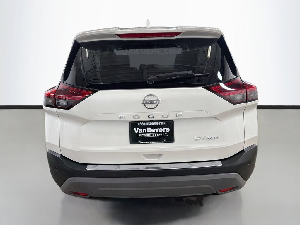 Used 2023 Nissan Rogue SV AWD/4WD image 9