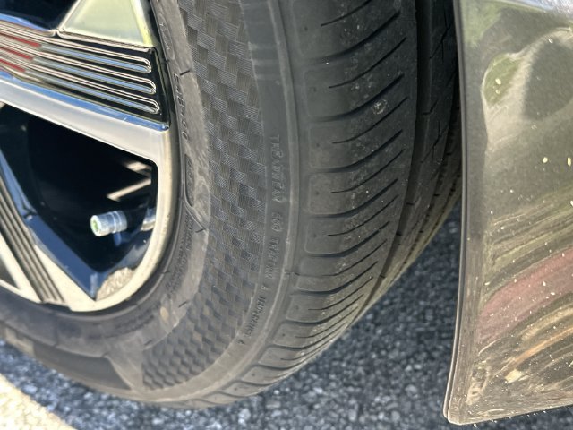 Certified 2024 Nissan Sentra SV FWD image 9